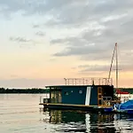 Houseboat Zegrze * Zegrze Poludniowe